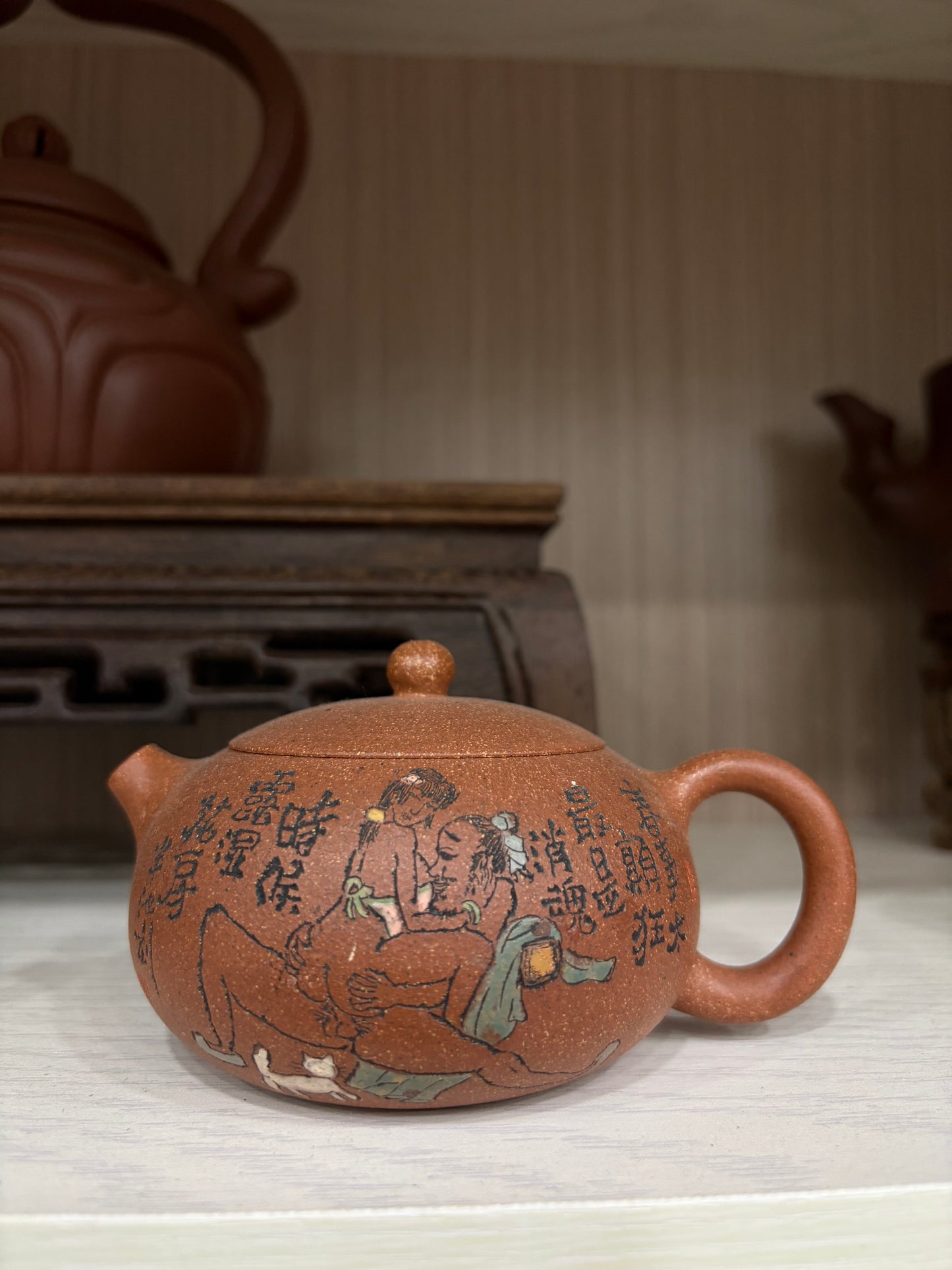 Naughty teapots