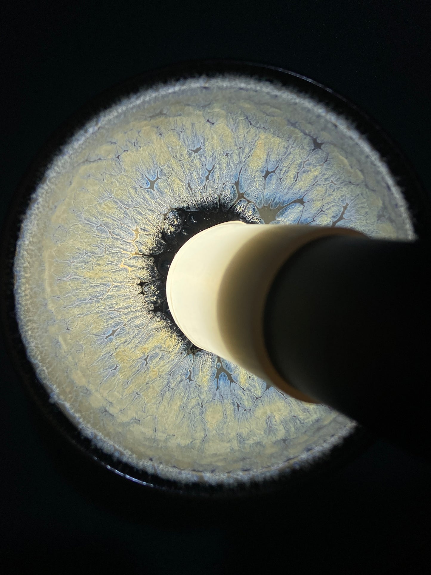 Aquarius - Blue Oil Droplets