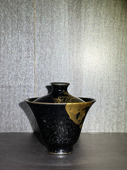 Covered bowl